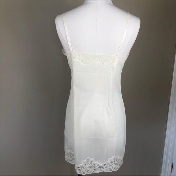 Vintage white nylon mini one piece slip adjustable straps lace trim S - Picture 2 of 16